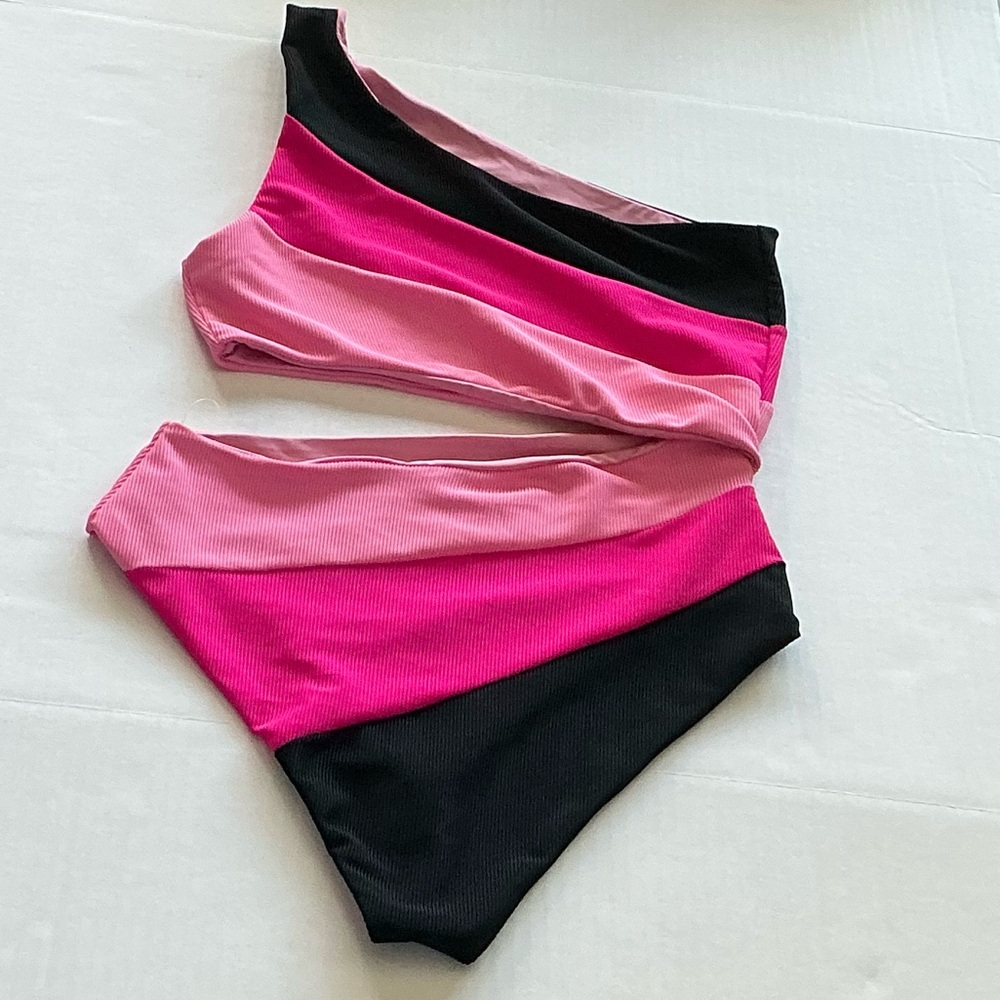 Beach Riot Joyce cutout one shoulder  swimsuit - Picture 3 of 7